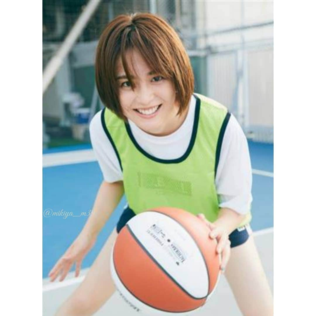 女子アナ好きみっきーさんのインスタグラム写真 - (女子アナ好きみっきーInstagram)「フジテレビ 宮司愛海ちゃん❤️ 初フォトブック「S-PARK特別編集 宮司愛海フォトブック まっすぐ」※2,3枚目 来年1月29日発売♪ . #宮司愛海 #まなみん #フジテレビ #アナウンサー #かわいい #美人 #manamimiyaji #fujitv #announcer #kawaii #cute #pretty #beautiful」12月8日 11時52分 - mikiya_m39