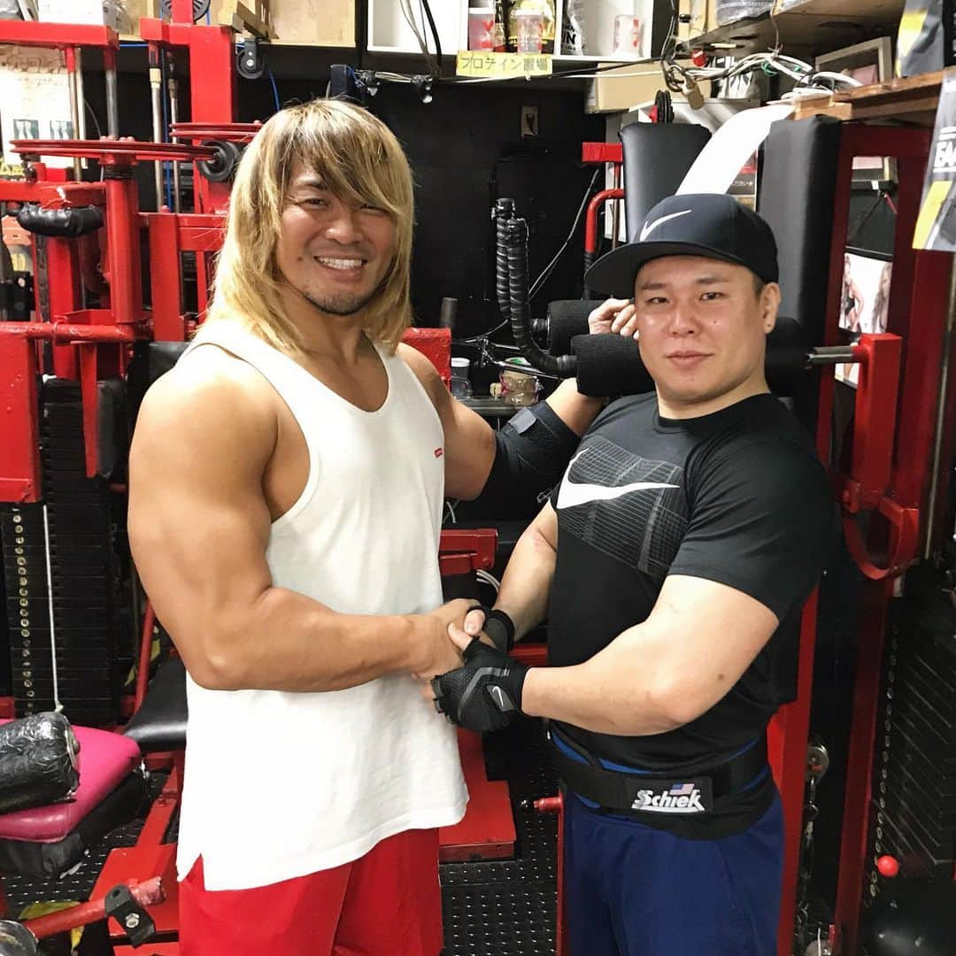 棚橋弘至さんのインスタグラム写真 - (棚橋弘至Instagram)「#広島 #champsgym #チャンプスジム で寺田くん(会員)と #背中 トレ #backday 。寺田くんメニューは、かなりの高レップだった💦」12月8日 12時00分 - hiroshi_tanahashi