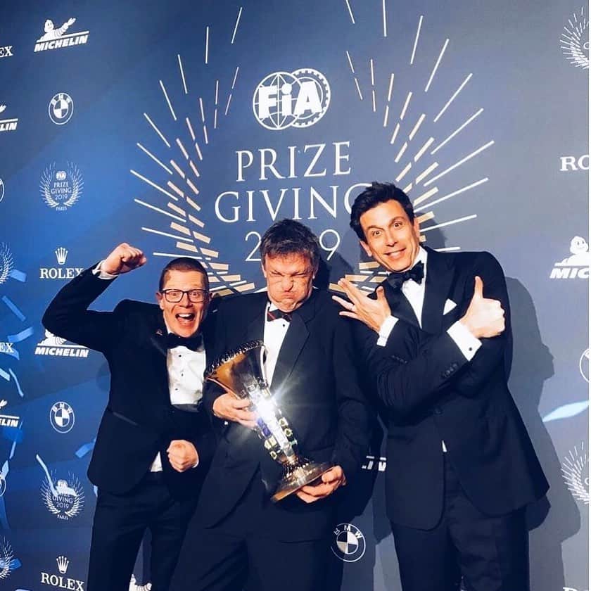 MERCEDES AMG PETRONASさんのインスタグラム写真 - (MERCEDES AMG PETRONASInstagram)「Andy, James and Toto looking like they’re about to drop the hottest mixtape of the year 😂 Name the album 🔥👇」12月8日 3時52分 - mercedesamgf1