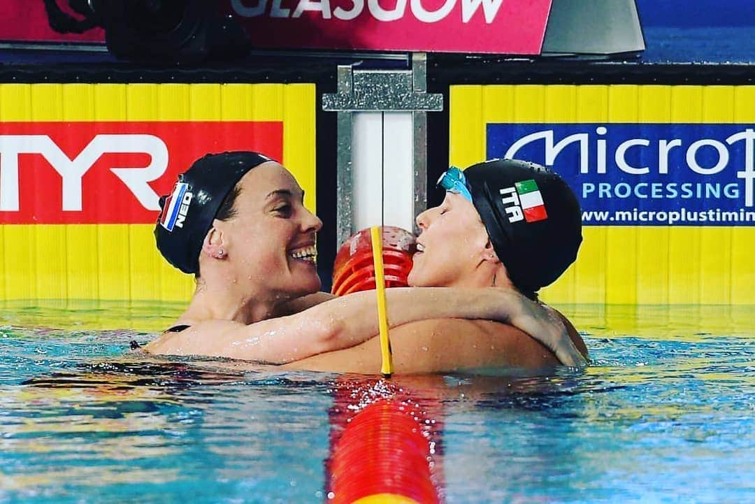 フェムケ・ヘームスケルクのインスタグラム：「Ended one of my last 200 Free sc with a beautiful 🥉 medal. Always an amazing fight with @kikkafede88 for already so many years!!! Congrats @freyaanderson_ for another 🥇! Tomorrow 50 Free 🔥 . . . #Euroswim2019 #200Free #TeamNL 📸 : @knzbned & @jokleindl」