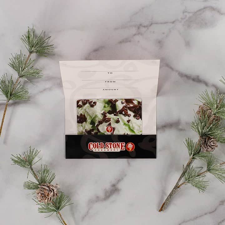 コールド・ストーン・クリーマリーのインスタグラム：「Treat your loved ones then treat yourself! Now until 12/31/2019, receive a $10 bonus eCard for every $40 in gift cards purchased online!* 🎄🎁 . . . Click link in bio to purchase! . . *Special valid for gift card purchases online only. Additional restrictions may apply.」