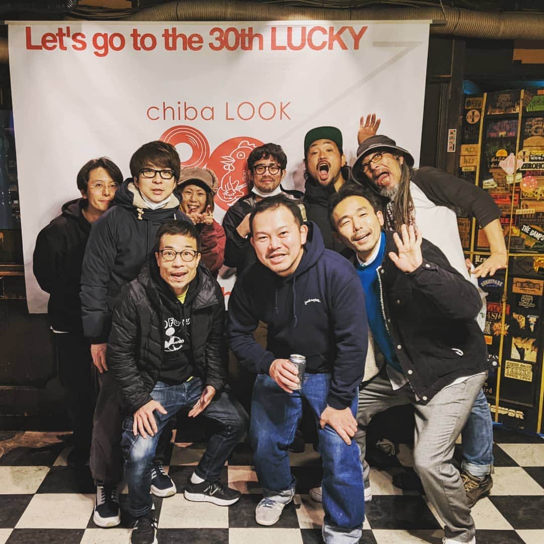 磯部正文のインスタグラム：「千葉LOOK30周年 祝いの夜  ありがとうございました FOUR GET ME A NOTSと共に☆ フォゲミの活動も15年経つんですね〜 昨夜はチエちゃんの喉の調子が心配でしたが...全快の時にまた！ 再始動する韓国のGUMX率いるイ ヨンウォンも足を運んでくれました 今冬に新音源のリリースもあるらしく楽しみ...♪*ﾟ」