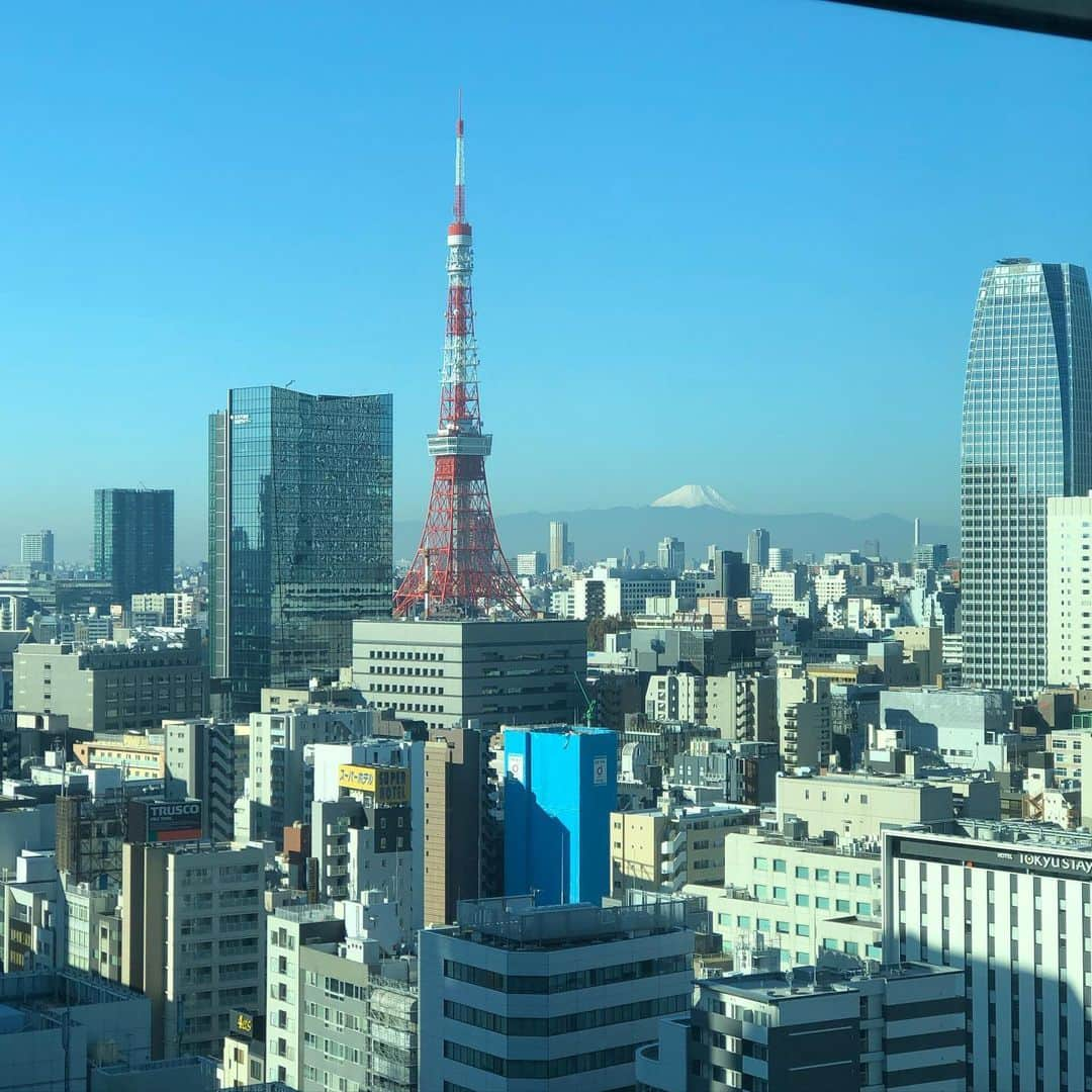 田中理恵さんのインスタグラム写真 - (田中理恵Instagram)「🗼❤️🗻」12月8日 10時16分 - riiiiiie611