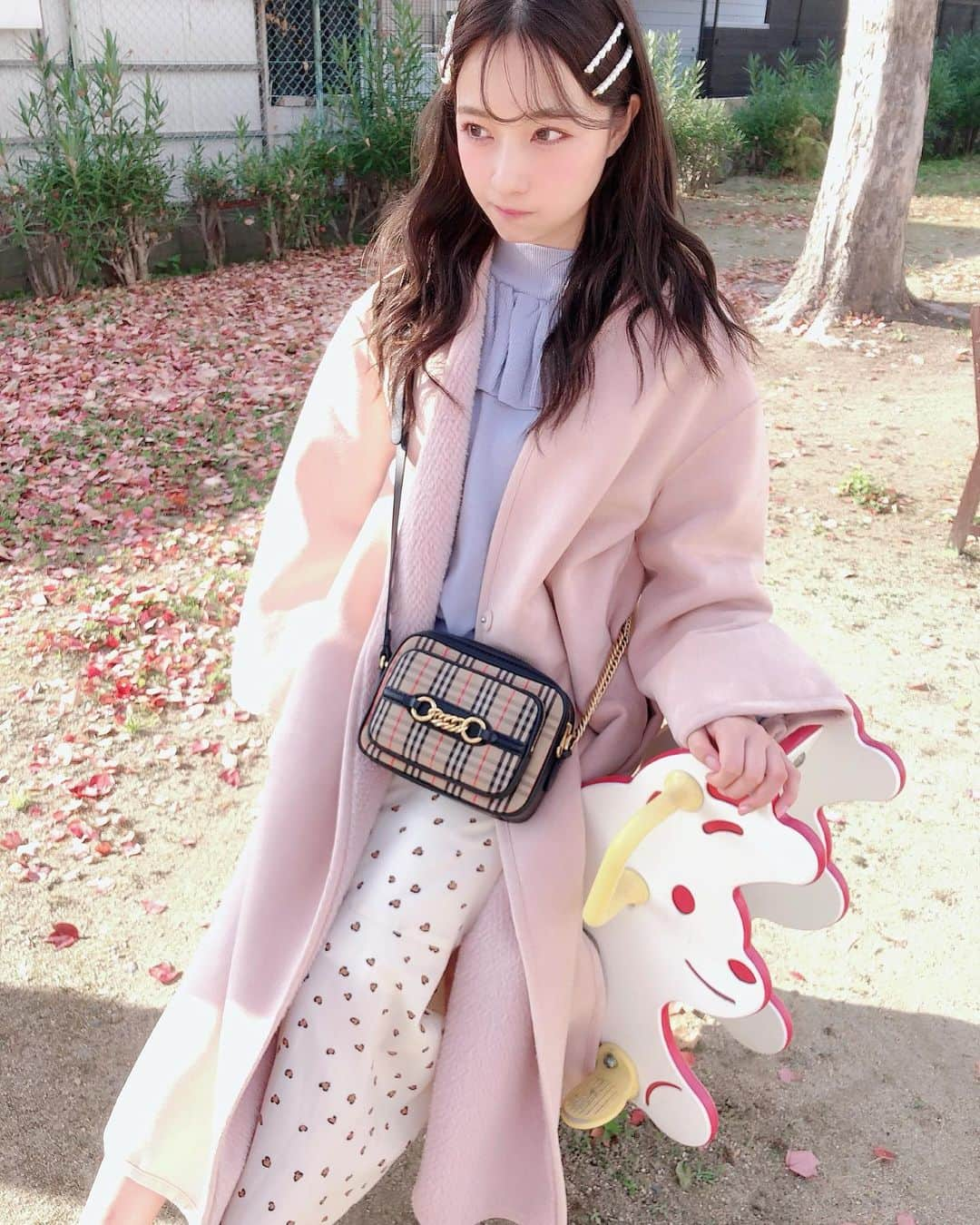 村瀬紗英さんのインスタグラム写真 - (村瀬紗英Instagram)「#dailylook 💗🐰💗🐰💗🐰💗 ♪Sunday Morning #ootd #Pink」12月8日 10時51分 - saepiiii.m