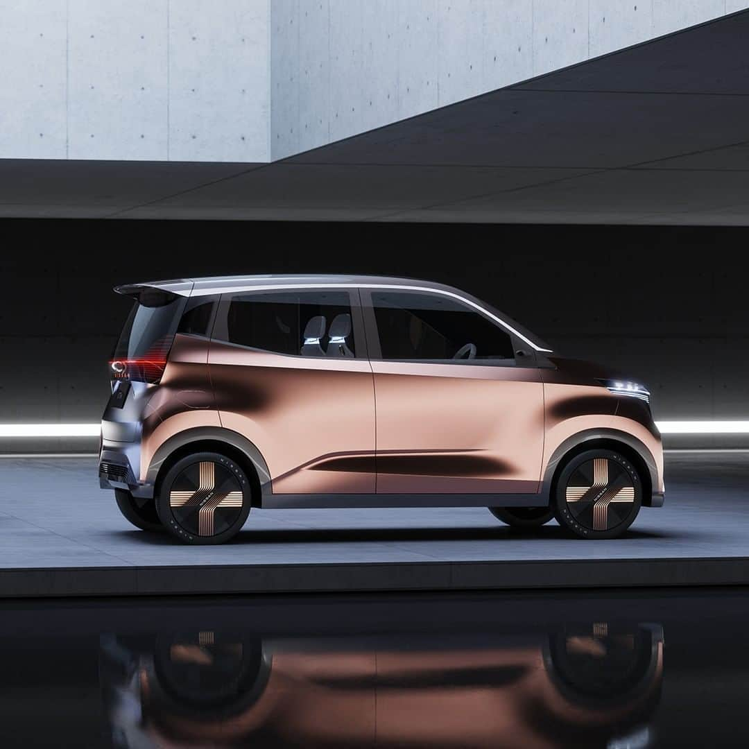 Nissanさんのインスタグラム写真 - (NissanInstagram)「Compact, but mighty. ⚡ The #Nissan #IMk concept with smartphone-enabled, driverless remote parking delivers a smooth and powerful performance. #Nissan #IntelligentMobility」12月8日 11時00分 - nissan