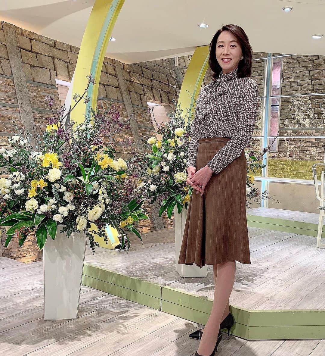 長野智子さんのインスタグラム写真 - (長野智子Instagram)「衣装、これから載せていこうかなと思いまして。 #サンデーステーション　#wb」12月8日 20時59分 - naganotomoko