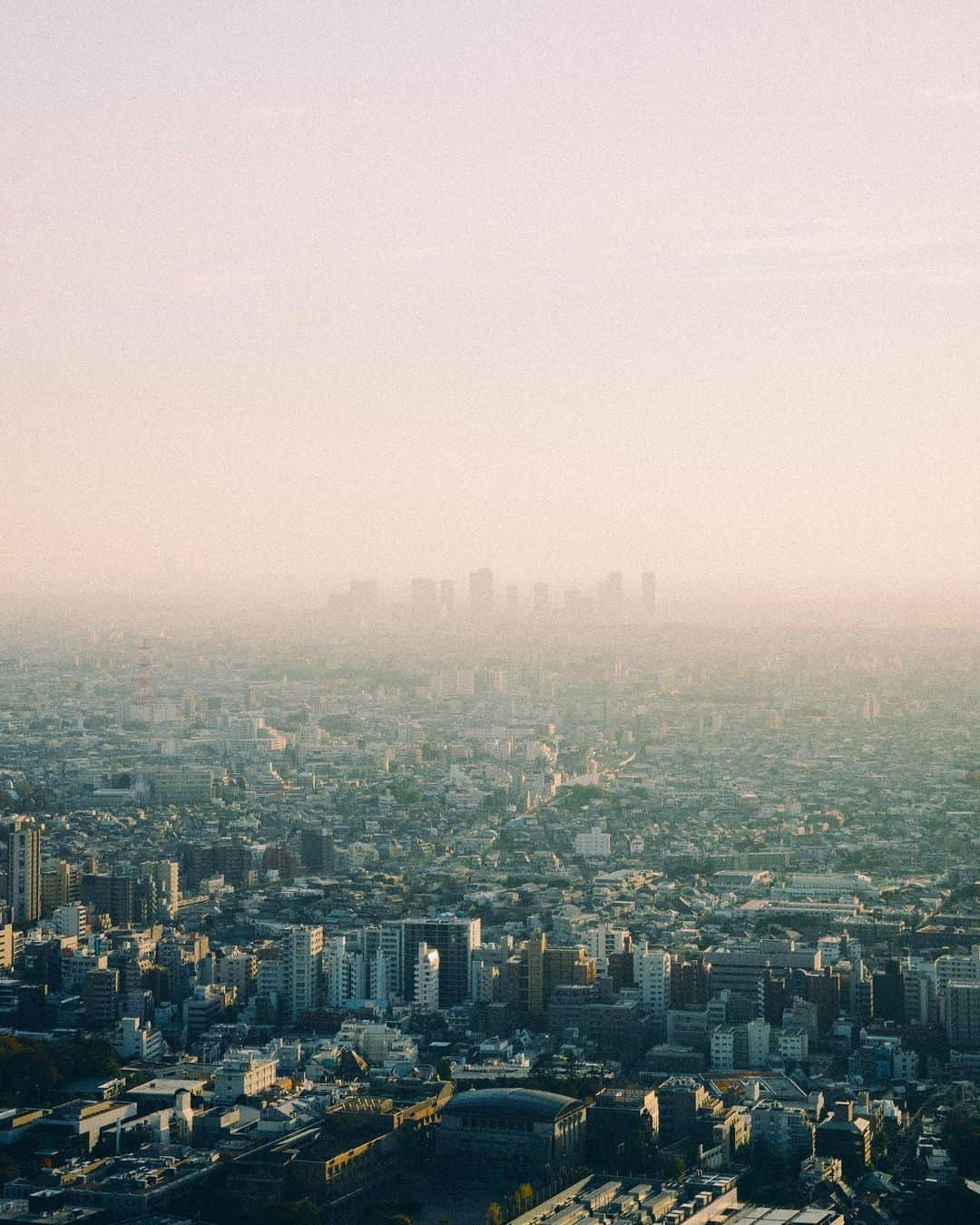 Kaiのインスタグラム：「fade away till it’s gone」