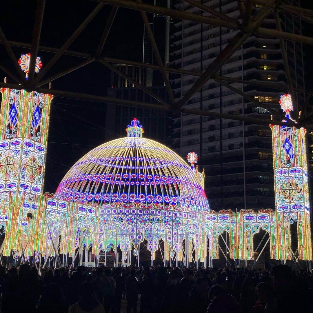 上原みなみさんのインスタグラム写真 - (上原みなみInstagram)「今年のルミナリエ。 三宮に出ていたので、東遊園地だけ一人でぶらっと… #kobe #神戸 #ルミナリエ #ルミナリエ2019 #神戸っ子 #japanese #japan#イルミネーション」12月8日 21時18分 - minami.uehara