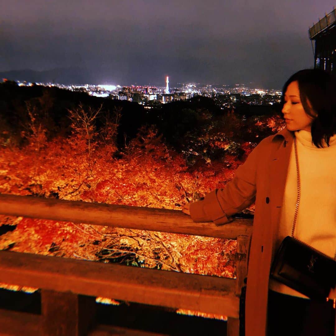 佐山愛のインスタグラム：「🍁🍁🍁」