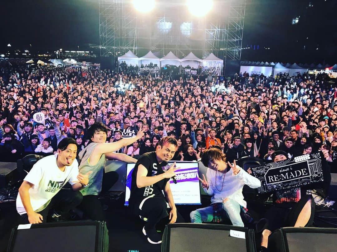 so-heyのインスタグラム：「THANK YOU TAIWAN!!! & thanks for watching!!! #ALLOFF #rookiezispunk'd #TAIWAN #TAOYUAN #IRONROSE #LIVE #INSTALIVE」