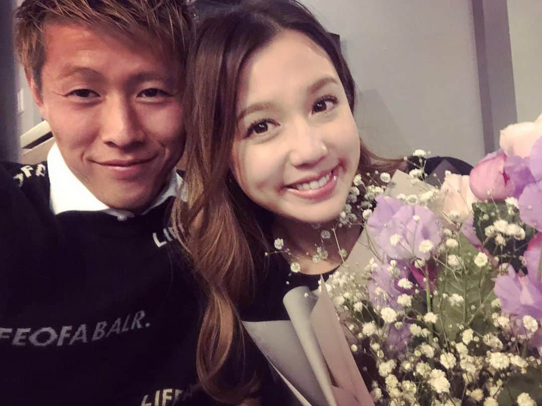 丸高愛実さんのインスタグラム写真 - (丸高愛実Instagram)「結婚記念日🥰💓 いつもありがとう🥰 4年目も宜しくお願いします🤝  #結婚記念日　#3周年　#family  #12月8日」12月8日 21時45分 - marutakamanami