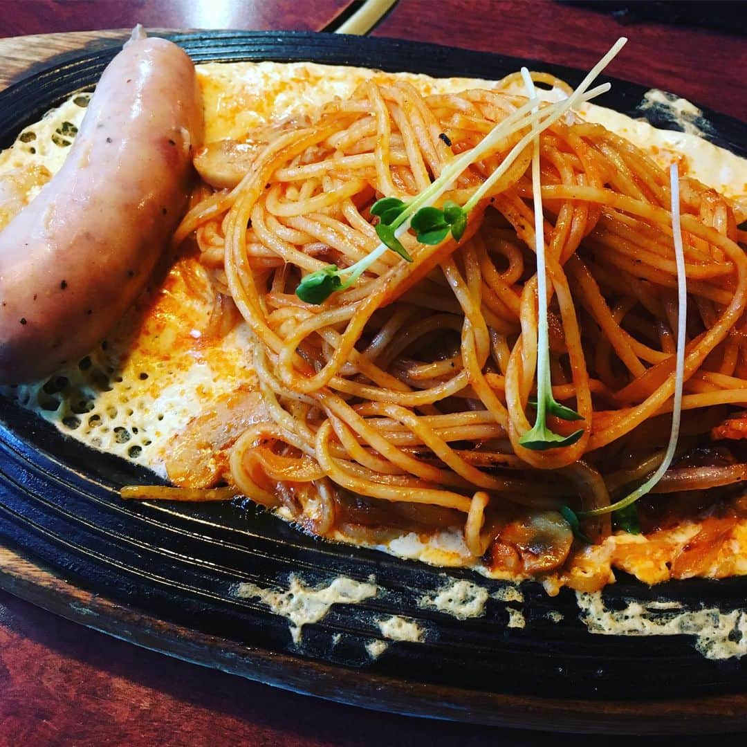 井上荒野さんのインスタグラム写真 - (井上荒野Instagram)「長野は鉄板ナポリタン文化圏です。このお店の大好き。」12月8日 13時19分 - arereno
