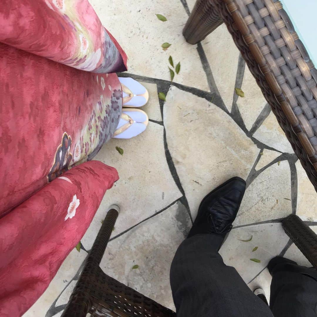 なつはるまきのインスタグラム：「スーツなつ👔と着物はる👘」