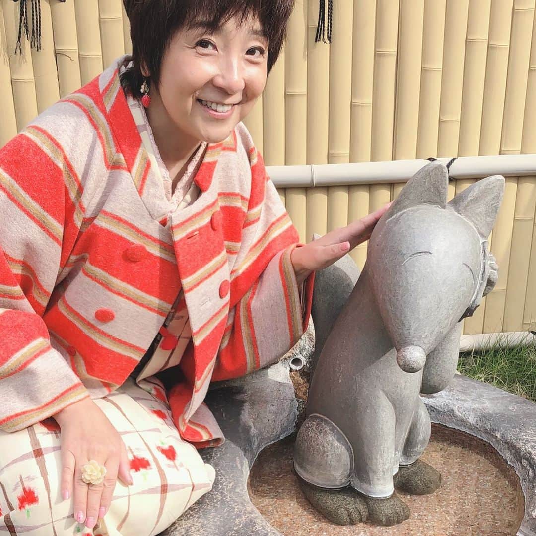 藤田朋子さんのインスタグラム写真 藤田朋子instagram いい湯だな いい 湯田 狐 きつね 湯上がりキツネ コン 着物 かわいい 像 藤田朋子 着物を着ている芸能人 Fox Stature Springfountain Hotwater Hotbath Yuda Yamaguchi Kimono