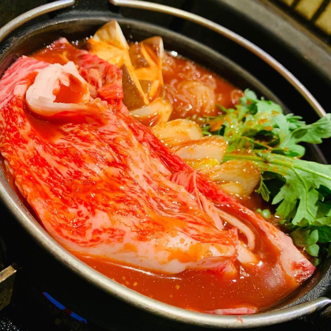 ますぶちさちよさんのインスタグラム写真 - (ますぶちさちよInstagram)「焼肉「銀座コバウ」さんに行ってきたよ🤤♡ パンに乗っけて食べるユッケが絶品でした🥺💕韓国風のすき焼きも美味しかってし梅干しスープが幸せを感じた😌✨ また行きたい！ #銀座　#焼肉　#焼肉コバウ」12月8日 15時15分 - sachiyomasubuchi___