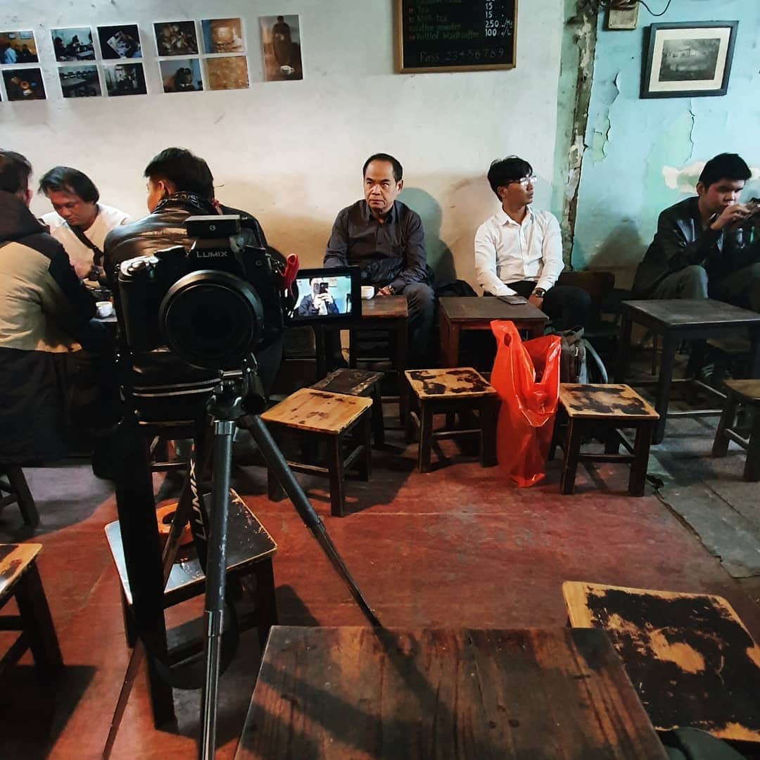 Akariさんのインスタグラム写真 - (AkariInstagram)「First time to eat "Obama bun cha", and drink egg coffee 🤤  #vietnamesefood  #bunchaobama  #hanoi  #eggcoffee  #travelalone」12月8日 15時26分 - ancariroom