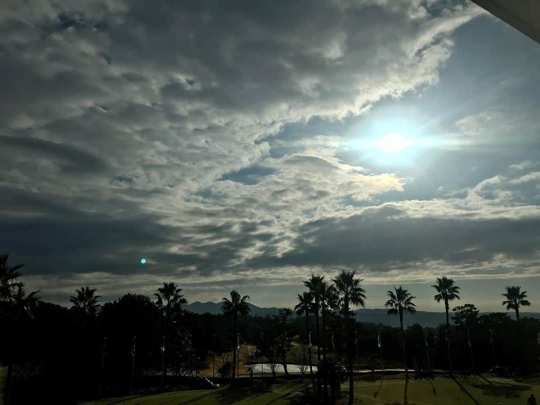 青木茉里奈さんのインスタグラム写真 - (青木茉里奈Instagram)「this morning 🌴☀️ ____________________________________ マスターズゴルフ倶楽部⛳️🛫 ・ ・ ・ #golf #マスターズゴルフ倶楽部 #兵庫県  #ありがとうございました #感謝」12月8日 16時18分 - marinaaoki28