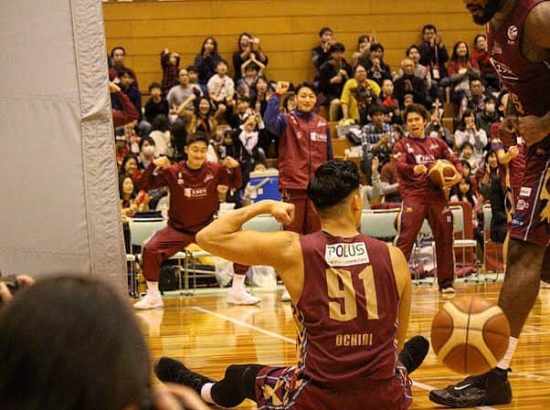 落合知也のインスタグラム：「1588人の応援が力となり勝利。着実に越谷という街にバスケが根付いてる。まだまだこれから💪🔥」