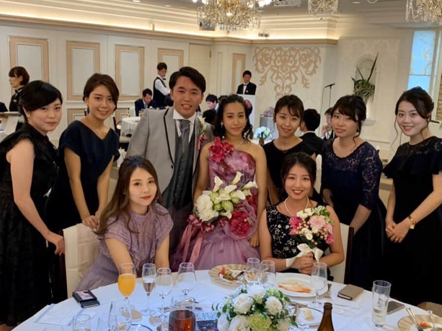 西村季里子さんのインスタグラム写真 - (西村季里子Instagram)「・ 大学の友達の美月の結婚式へ💍 ボーイッシュのイメージがあった美月が ウェディングドレスと和服が とっても似合ってて可愛かった🥺💖 大学の友だちにも久しぶりに会えて 嬉しかった&懐かしかった💓 お昼いつも一緒に食べてたの 懐かしいな〜〜🥰 制服ディズニーもしたりいい思い出✨ #結婚式#wedding #weddingparty  #結婚#横浜#みなとみらい#💍 #大学#同級生#友達#聖心#女子大 #ドレス#ウェディングドレス#和服 #snidel #ワンピース#パープル #followｍe #follow」12月8日 16時50分 - kiriko_nishimura