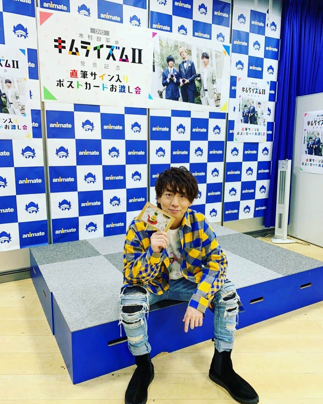 木村良平さんのインスタグラム写真 - (木村良平Instagram)「『キムライズム2 発売記念イベント』にご参加くださったみなさん、ありがとうございました！ みんなと直接お話する機会はなかなか無いから、嬉しいし、ほんとパワーもらえる！楽しかったよー！！ #キムライズム」12月8日 17時15分 - ryouhey_drunk