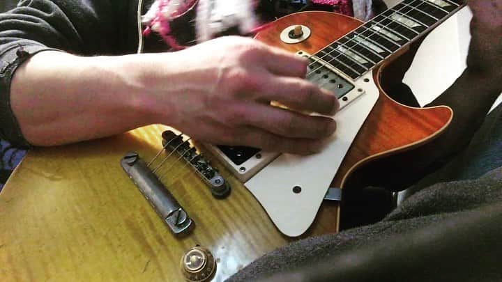 のインスタグラム：「Jimmy Page Les Paul ついに完全復活なり🤪」