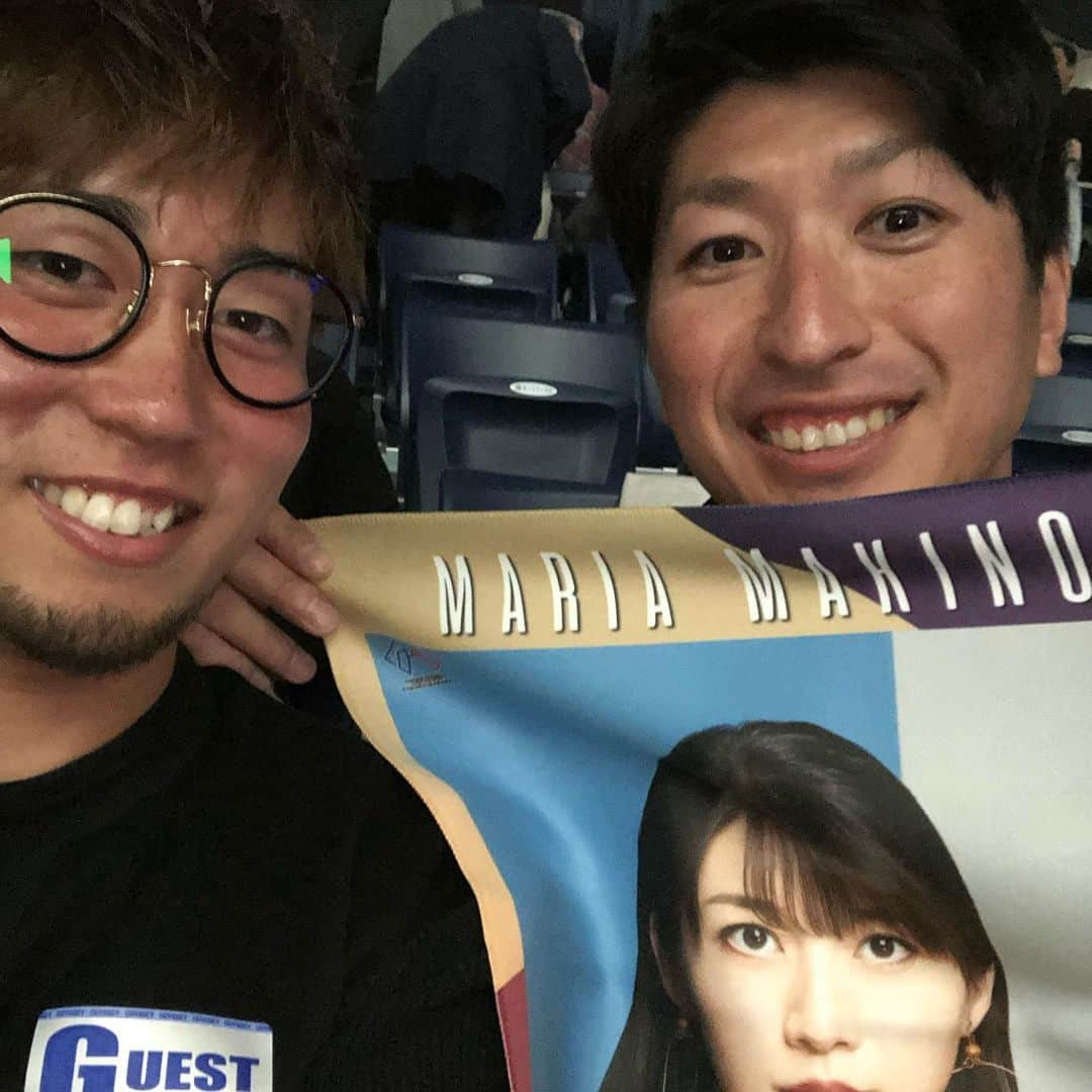 新垣勇人さんのインスタグラム写真 - (新垣勇人Instagram)「先日、モーニング娘。のコンサートへ。 最高のコンサートでした。  中学生以来のモーニング娘。ファンになってしまった。 表現することって凄い。 また行こう。  #モーニング娘。 #牧野真莉愛 #ウォウウォウ #ほーほら行こうぜ #体勢低すぎる #ポメラニアン #グッドナイトおじさん #これから歌を覚える #ダンスも #最高」12月8日 17時38分 - hayato.arakaki28