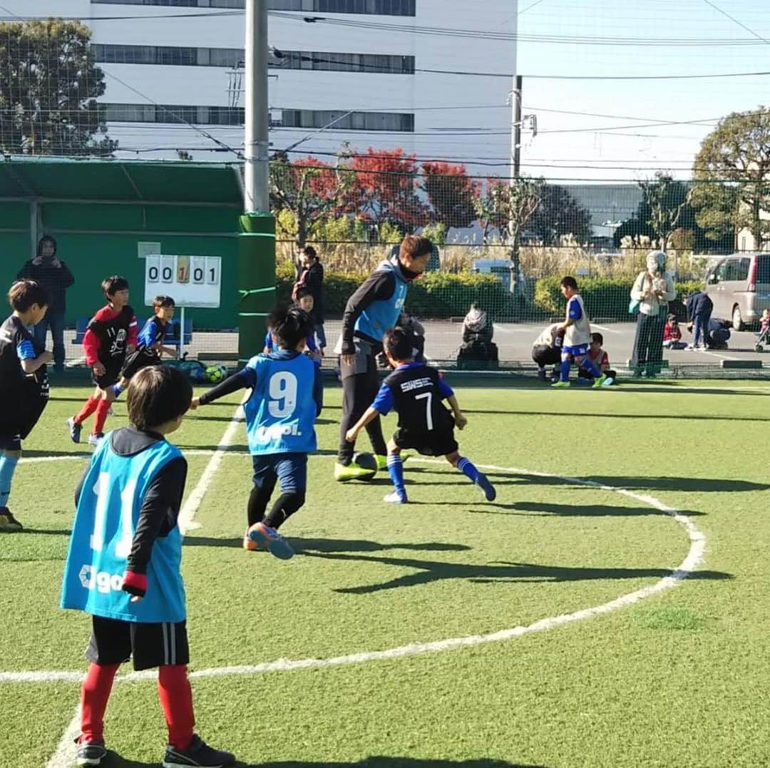 福西崇史さんのインスタグラム写真 - (福西崇史Instagram)「. Jcom×SC相模原少年少女サッカー教室⚽️ . 子供達は元気よくチャレンジしてました〜👍 . ゲームは負けてしまって悔しかった〜😅 . #jcom #sc相模原 #soccer #チャレンジ #子供達 #悔しい気持ち大事 #puma #福西崇史 #instagood #instaphoto」12月8日 18時14分 - takashi_fukunishi