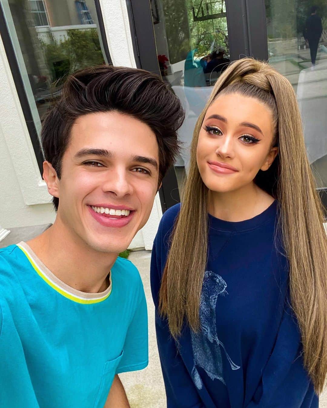 Brent Riveraのインスタグラム：「Ariana grande decided to stop by 😍😜 HAHAH😂」