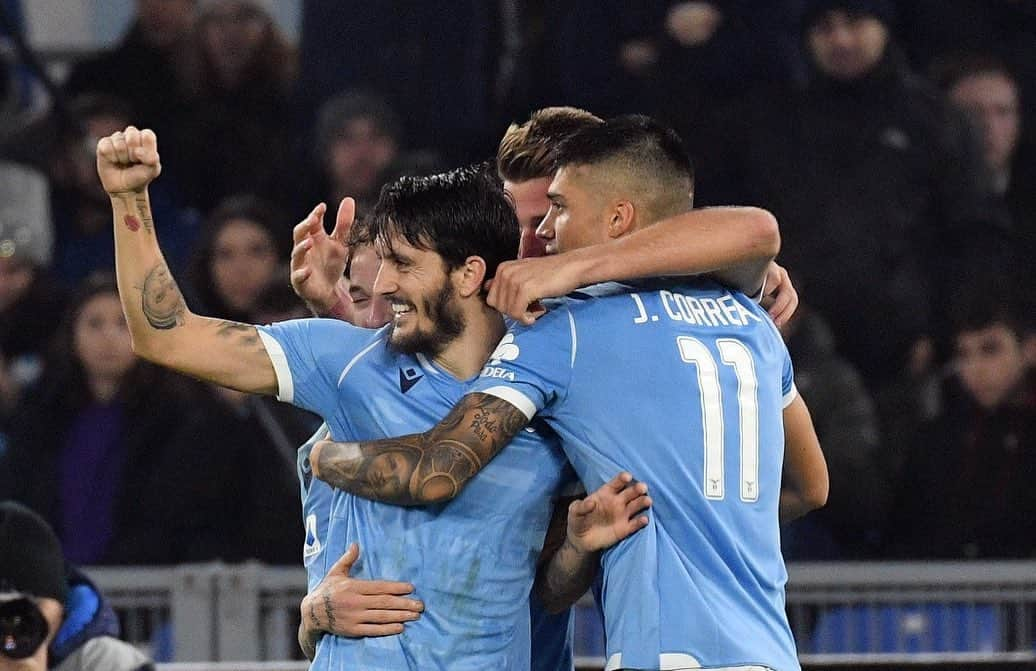 ルイス・アルベルトさんのインスタグラム写真 - (ルイス・アルベルトInstagram)「Emozioni forti ⚪️🔵 continuiamo così !!! 🦅🦅 #forzalazio @marco_rosi_photographer」12月8日 18時24分 - 10_luisalberto