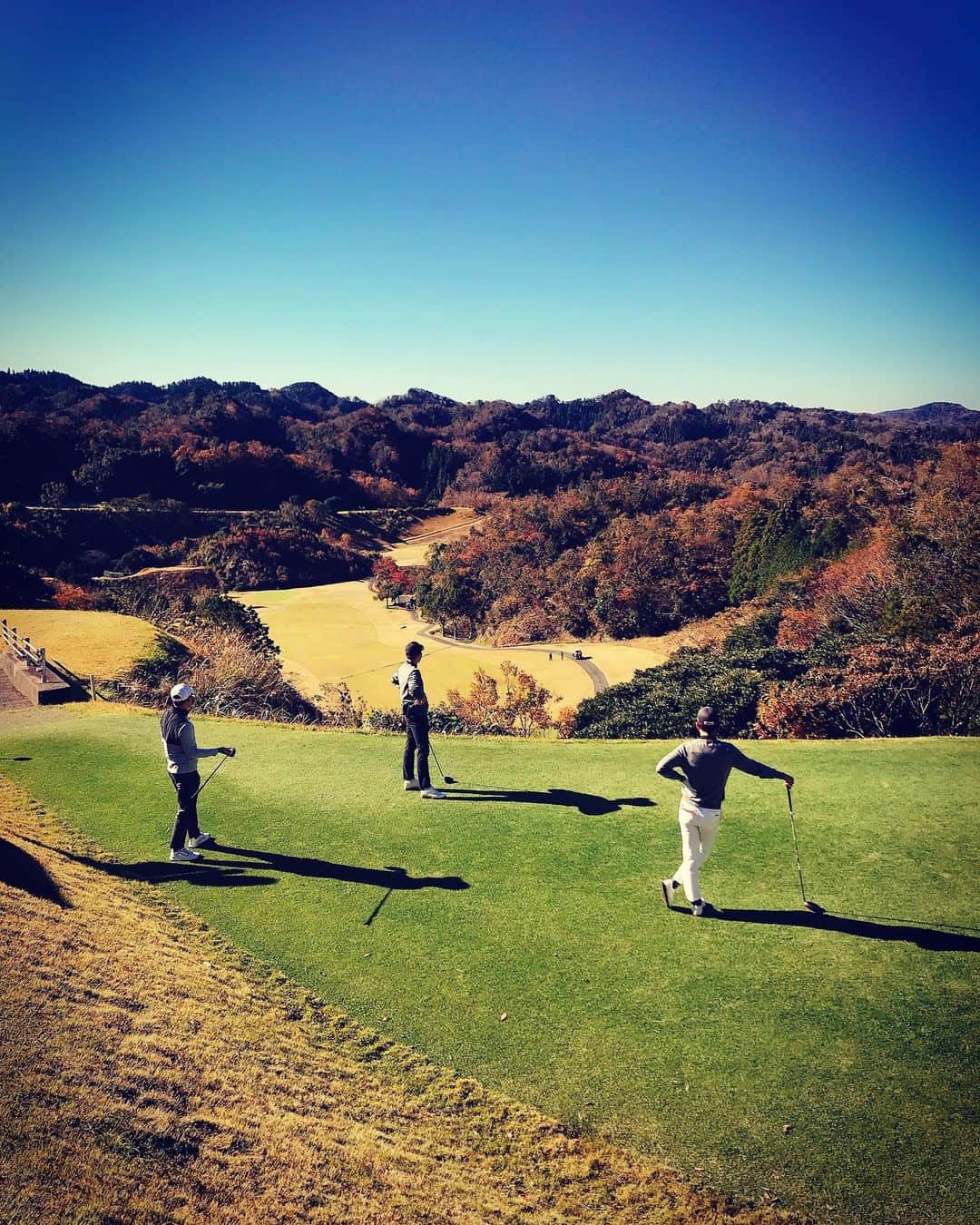 グァンス さんのインスタグラム写真 - (グァンス Instagram)「#Golf #12月　こんな、季節に。。ゴルフが出来るなんて。。#感謝　분명...겨울인데....12월인데........ #웨인 @jjaeris #첫도쿄여행」12月8日 18時35分 - kwangsamak