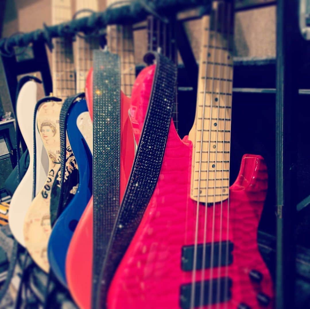 tetsuyaのインスタグラム：「リハーサルやってます！  #LArcenCiel #tetsuya #ARENATOURMMXX #MMXX」
