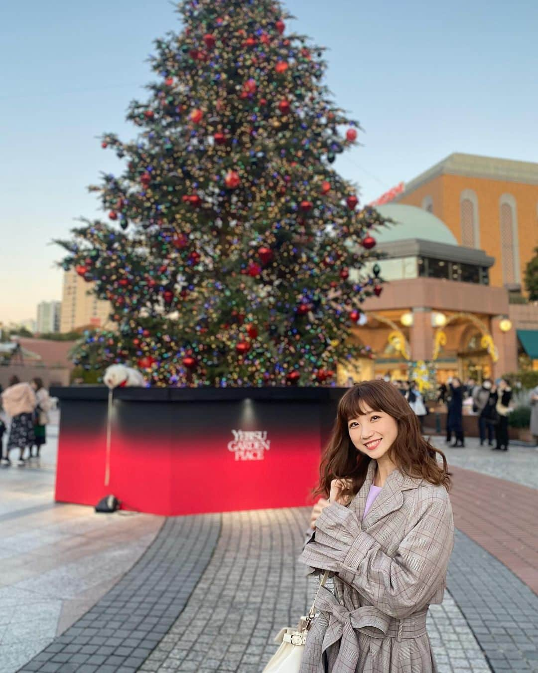 高田あゆみさんのインスタグラム写真 - (高田あゆみInstagram)「イベント終わり✨🎄 #ebisugardenplace #tree#xmas#christmas#blueseal #crepe#jacket#noela」12月8日 18時34分 - ayumitakada1020