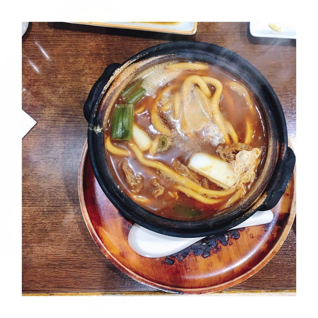 鈴木紗理奈さんのインスタグラム写真 - (鈴木紗理奈Instagram)「名古屋といえば 味噌煮込みうどん  うみゃ〜 うみゃ〜  久々の小麦粉‼︎ 1本目のLive終了。」12月8日 18時47分 - munehirovoice