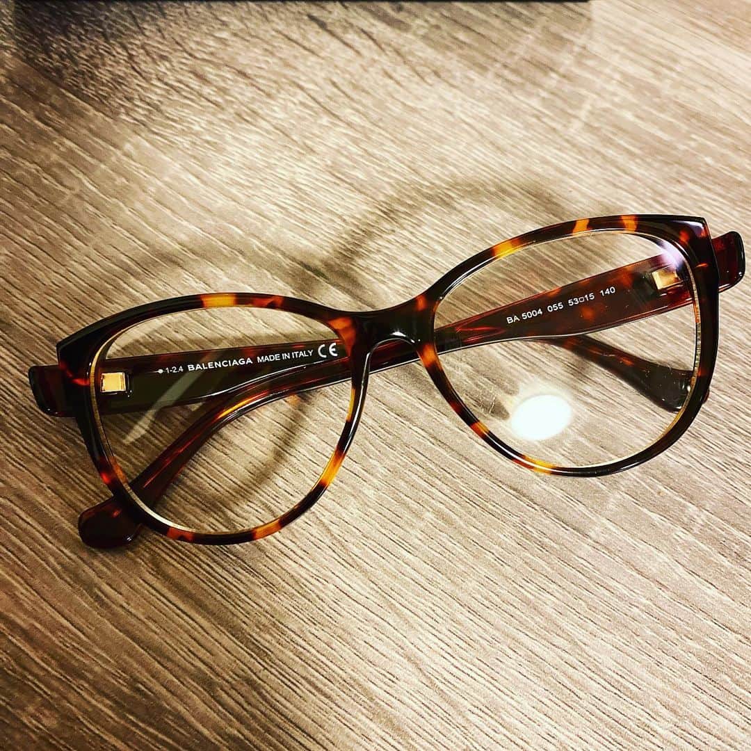 TAKUMA さんのインスタグラム写真 - (TAKUMA Instagram)「普段使ってる度入りのメガネが壊れたのでとりあえずメガネ買ってきた👓 レンズは明日入れよっと👀  #たんさん #眼鏡」12月8日 19時10分 - tan_tan_dayo