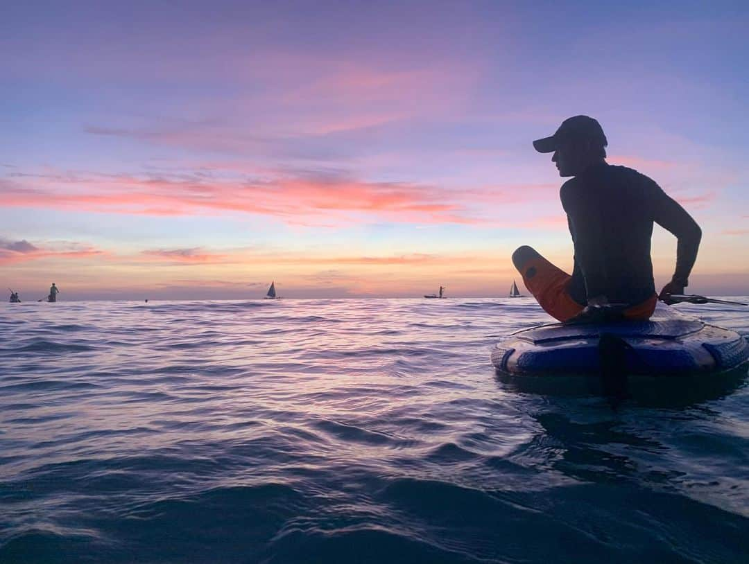 キム・ヒチャンのインスタグラム：「🌅🌠」