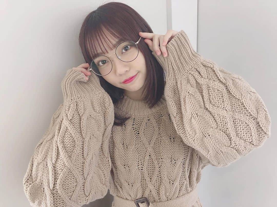 仲村和泉のインスタグラム：「めがね女子☺︎❤︎ . #アイドル #私服 #メガネ #メガネ女子」