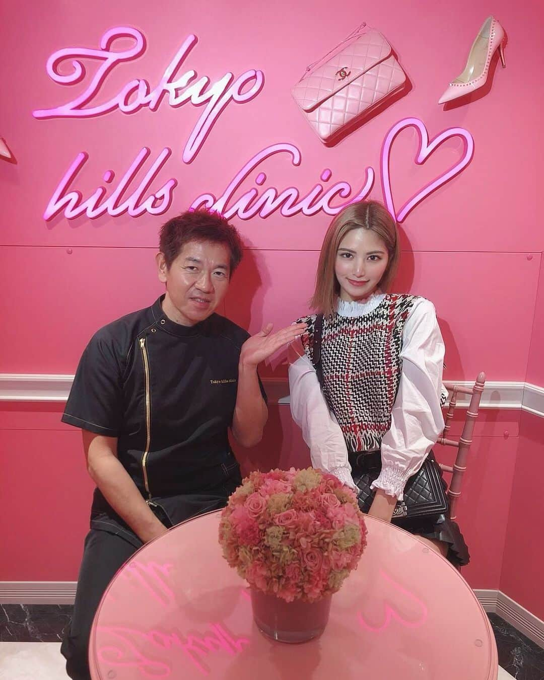 水埜帆乃香さんのインスタグラム写真 - (水埜帆乃香Instagram)「@tokyo_hills_clinic で﻿ ピーリングと美肌トリートメントを受けてきたよ💓﻿ ﻿ ちょっと遅いかもしれないけど ここ最近肌に気を使うことになって﻿ 美肌目指して通わせてもらいます🙇‍♀️✨ ﻿ ﻿ そして杉浦先生私本人より﻿ 私の顔の事を分析して分かっててびっくり🥺﻿ ﻿ またお願いします😊﻿ ありがとうございました💓﻿ ﻿ #東京ヒルズクリニック #ピーリング #美肌トリートメント」12月8日 19時35分 - honoka_0901