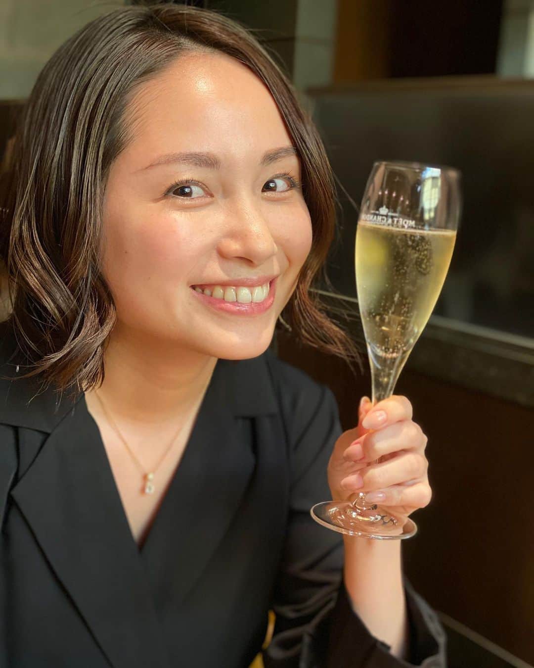 のインスタグラム：「乾杯🥂 #寺田有希 #teradayuki」