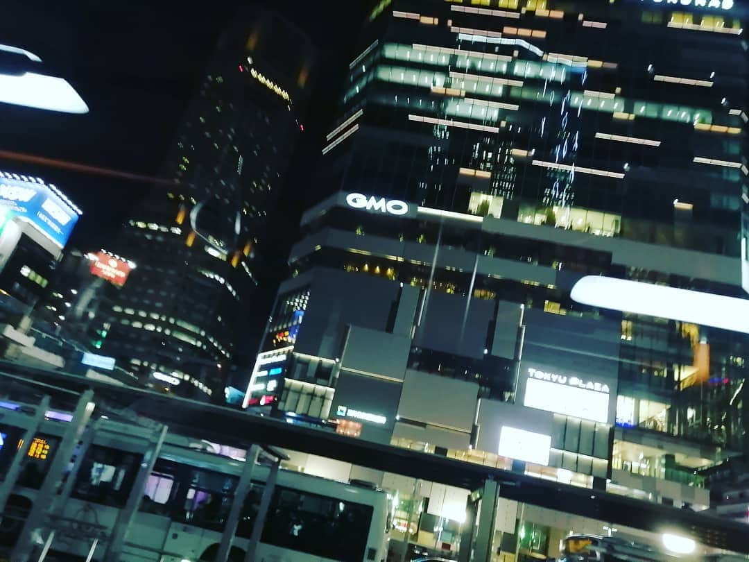 中内正之さんのインスタグラム写真 - (中内正之Instagram)「大阪経由で東京に帰還。やっぱ東京は意味分からんくらい都会なんだな〜。」12月8日 19時55分 - masayuki_nakauchi