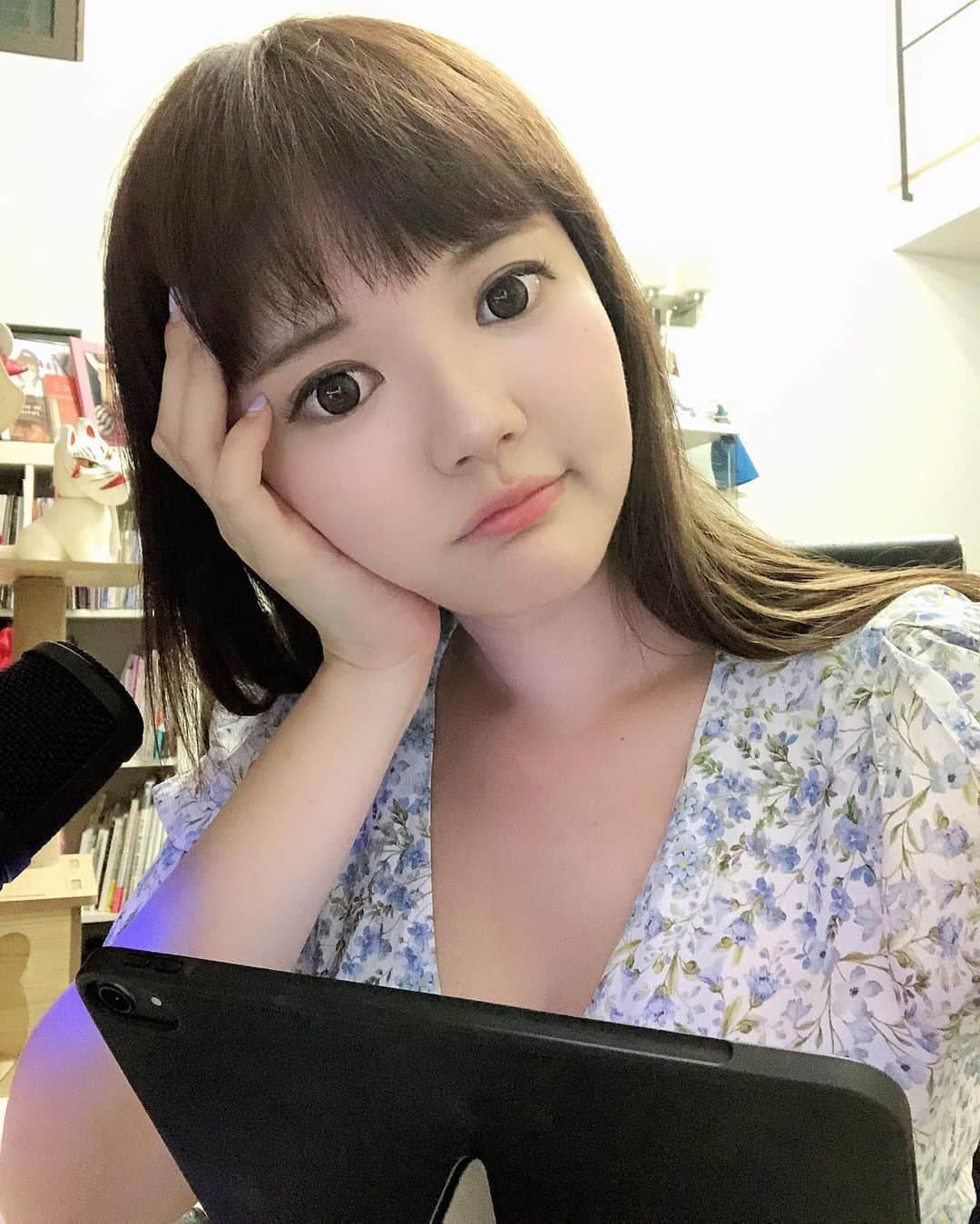 YingTzeさんのインスタグラム写真 - (YingTzeInstagram)「Face of a losing streak in Mobile Legends 😂😂😂 _ Streaming every night at 8pm-12am at my Facebook Page ❤️ Come and chat with me ! facebook.com/yingtze1206 #blessed #ytzgaming」1月6日 23時53分 - yingtze