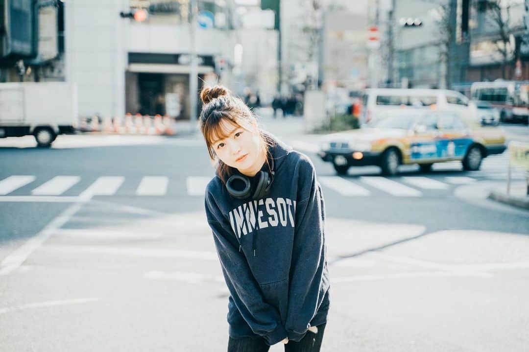 弘松菜摘のインスタグラム：「﻿ パーカー女子は﻿ お好きですか？﻿ ﻿ ﻿ ﻿ ﻿ #パーカー女子 #パーカー」
