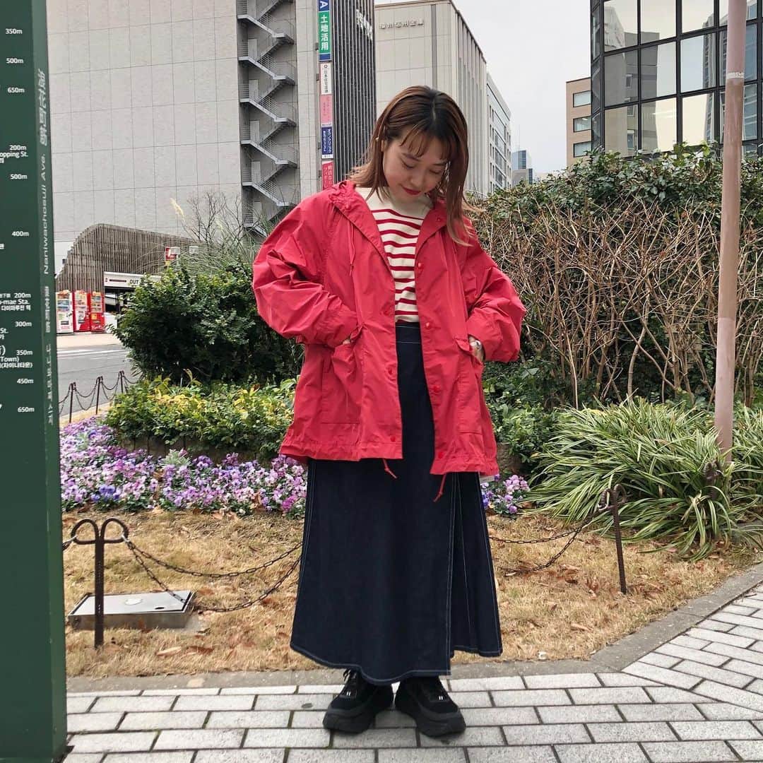 のインスタグラム：「. 🍎【 BEAMS BOY 】🍎 . new arrival🌷 . jacket item no：1318-0883 price：¥19,800+tax . tops item no：1314-0280 price：¥9,300+tax . skirt item no：1327-554 price：¥14,800+tax . @beams_kobe ☎️078-335-2720 #beams#bprbeams#beamsplus#beamsboy#raybeams#beamst#jacket#tops#skirt#denim#20ss#instafashion#instagood#outfit#outfitoftheday#fashion#ootd#beamskobe#kobe#japan#ビームス#レイビームス#ビームスボーイ#ジャケット#スカート#ボーダー」