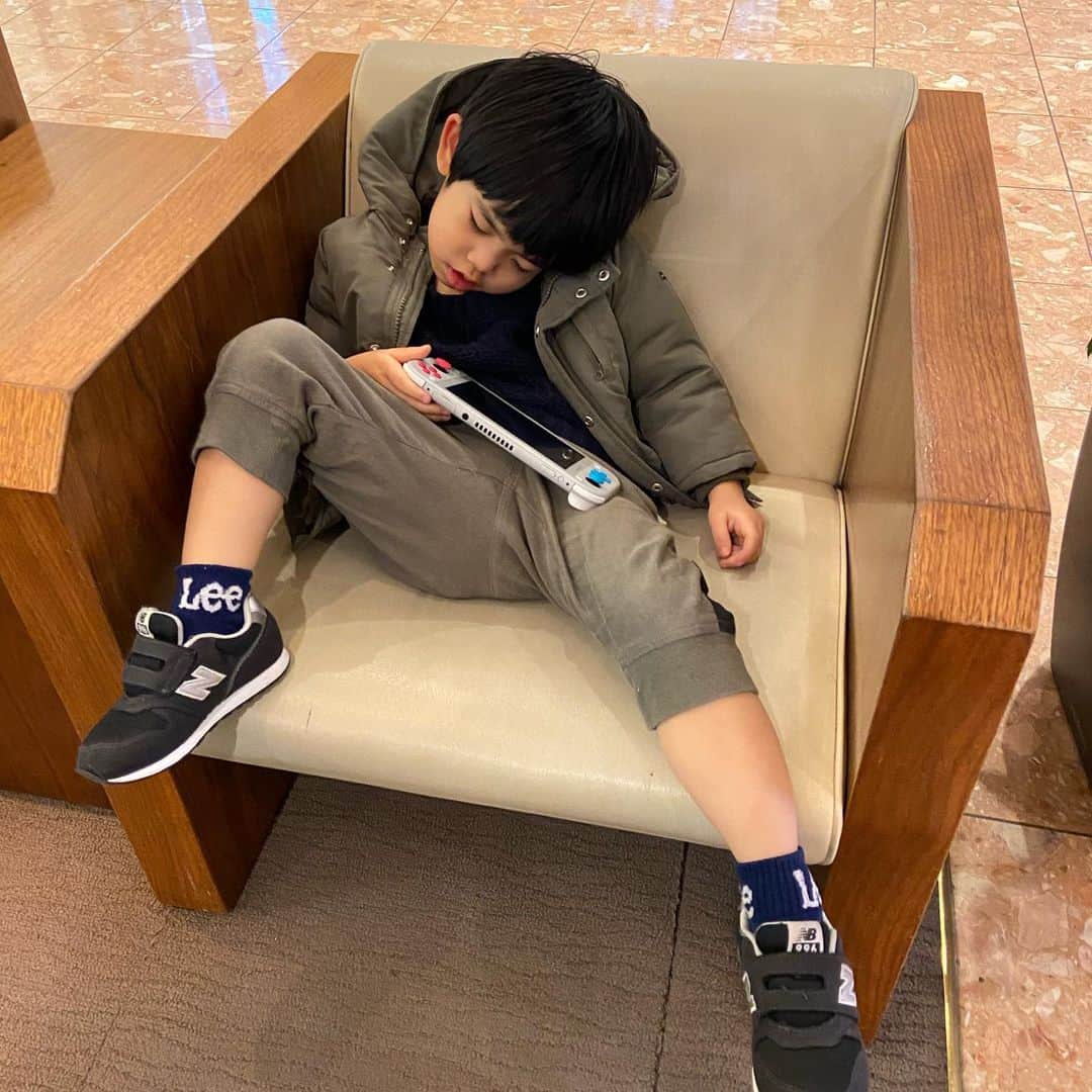kougeishaのインスタグラム：「気づいたら ギリッギリまでポケモンしてたのねw さぁ熊本帰るっぺかー」