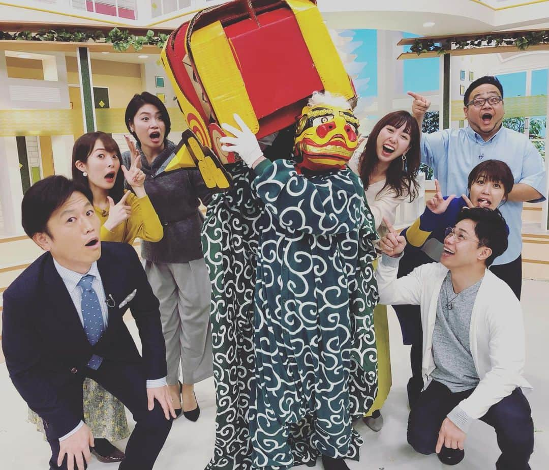 北海道テレビ「イチオシ！モーニング」さんのインスタグラム写真 - (北海道テレビ「イチオシ！モーニング」Instagram)「獅子モニ脱いだら〜獅子モニ！ #イチモニ #準レギュラー #獅子モニ #簡易版マスクは息苦しい #林和人 #石沢綾子 #大野恵 #室岡里美 #オクラホマ #河野真也 #小俣彩織 #清水宏保 #イチオシ #htb」1月6日 16時14分 - htb_ichimoni