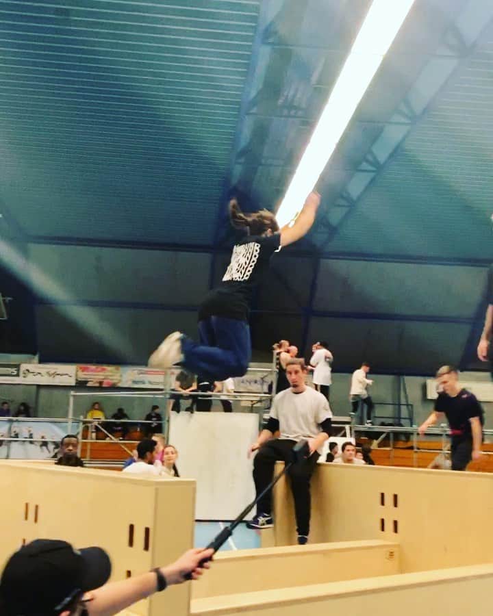 のインスタグラム：「【4TLOM】Last clips from #4tlom  2 lines in the wall zone 😊  Thank you for all of people who enjoyed parkour with me at the awesome event!  And Thank you so much to make up the awesome event! @jumpfreerun 📸 @salgadopk & @naganegionene  #4theloveof movement #parkour #parkourgirl #girlspower #girlparkour #freerunning #parkourgirls #seeanddo #pre #runningprecison #traceuse #traceur #running #training #pre #flow #activity #movemet #traceuselife #パルクール #パルクール系女子 #女子トレーサー #フリーランニング #トレーニング #趣味 #フィットネス #跑酷」