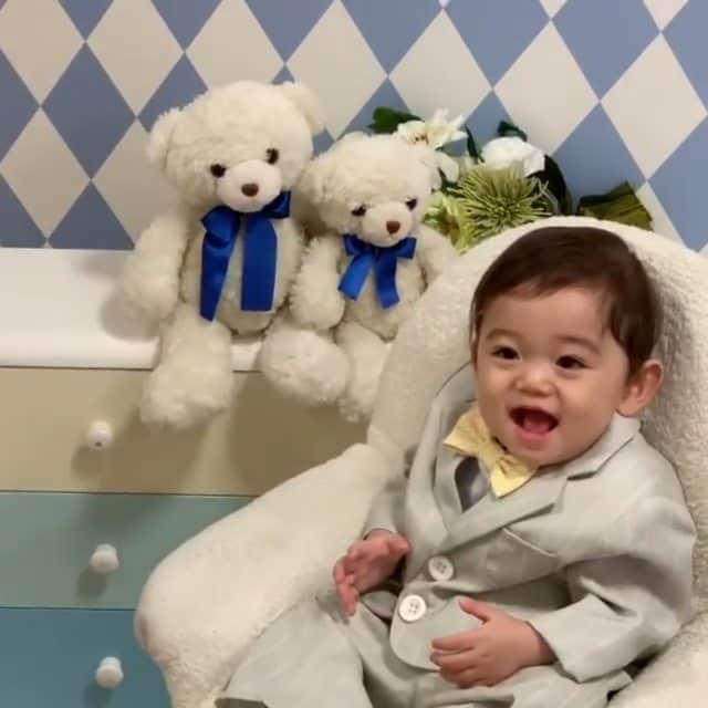 スタジオアリスさんのインスタグラム写真 スタジオアリスinstagram 新成人のみなさま おめでとうございます 16年前に スタジオアリスで撮影したポーズで成人式のお写真をパシャリ 大切な記念に関わることができ スタッフ一同光栄に思います 大人への