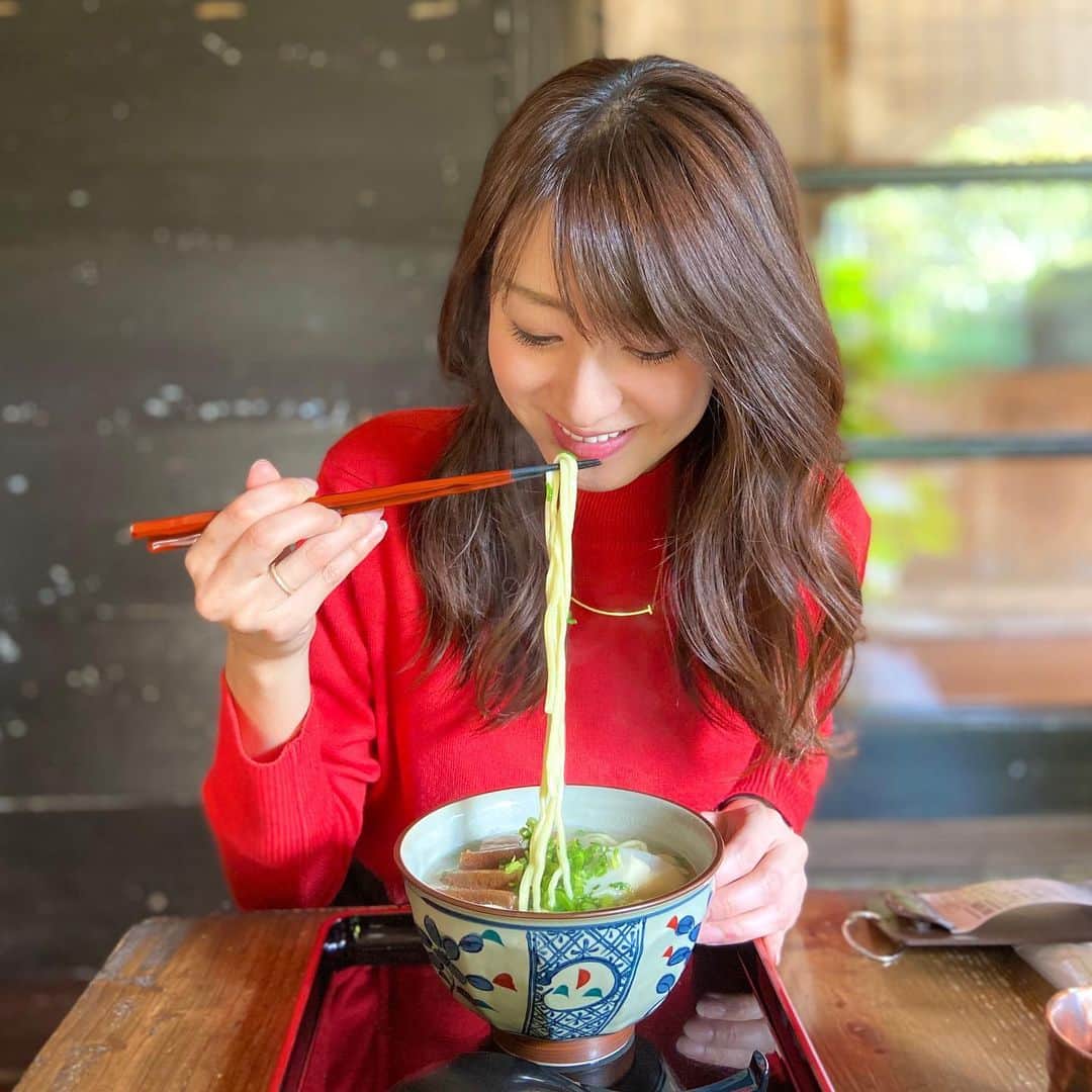 杉下理世のインスタグラム：「🎍明けましておめでとうございます🎍  2020年はどんな面白い1 年になるのか、すべては自分次第ですね😊 私の今年のテーマは、「受容」です✨ 反応的にならず、一旦受け入れてみるを意識します🙋🏼‍♀️ 受容→検討→決定(選択)をできるようにしたい😊そのためにも、心に常にスペースを作って過ごしていきたいです🐭❣️」
