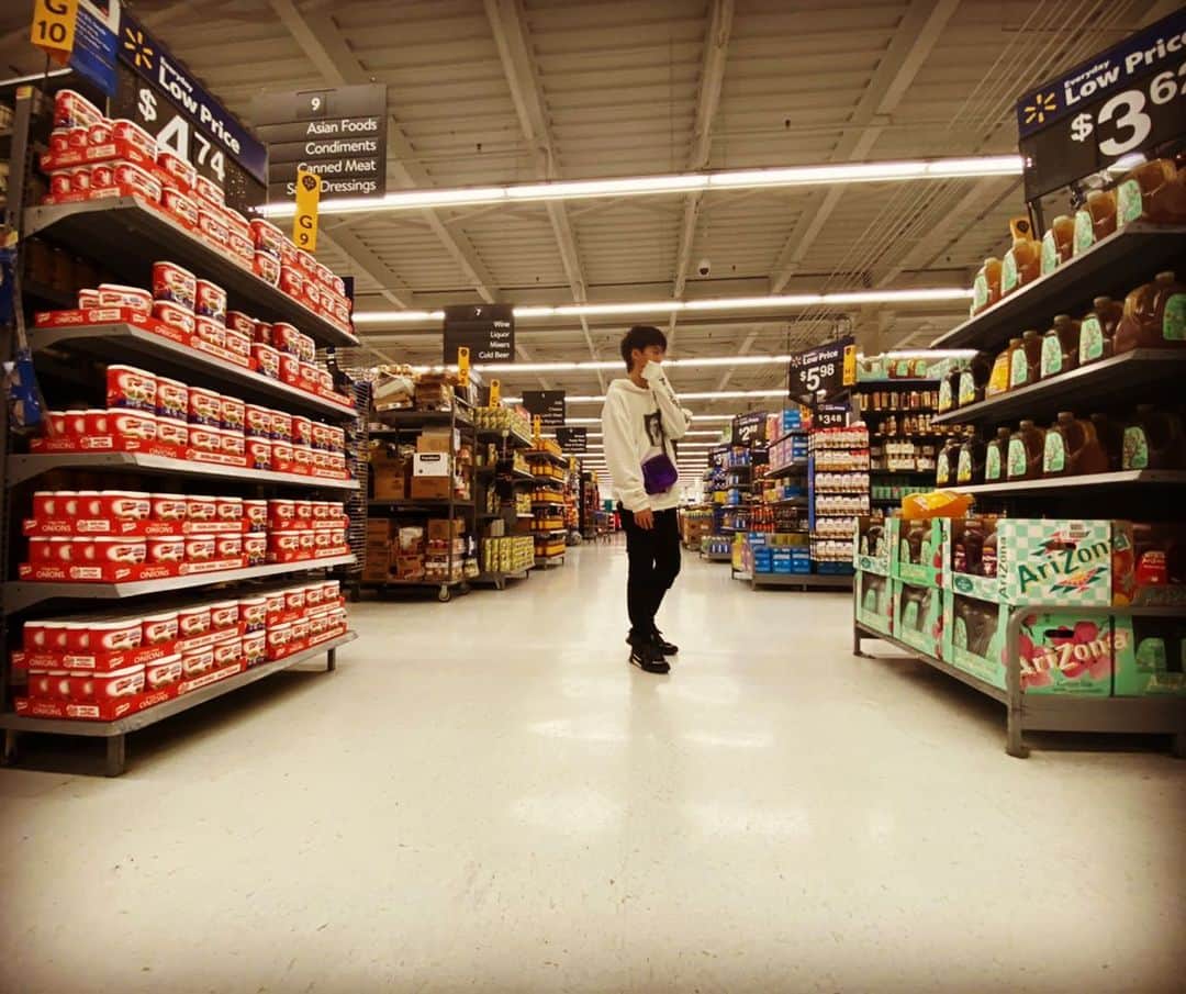 矢島名月さんのインスタグラム写真 - (矢島名月Instagram)「Walmart  #矢島名月　#なづき　#Walmart #ハワイ　#オアフ島」1月6日 17時14分 - yajima_nazuki