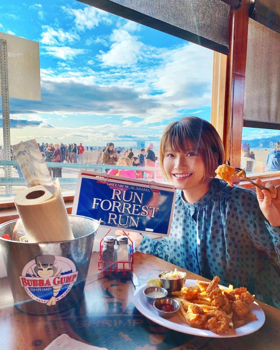 秋丸美帆さんのインスタグラム写真 - (秋丸美帆Instagram)「大好きな映画の一つである、『フォレストガンプ』に出てくるババガンプで食べた海老🦐美味しかったー😊#時差投稿 . #california #santamonica #beach #la #forrestgump #america #カリフォルニア #サンタモニカ #ババガンプ #フォレストガンプ #エビ #アメリカ #西海岸」1月6日 19時19分 - mippy34