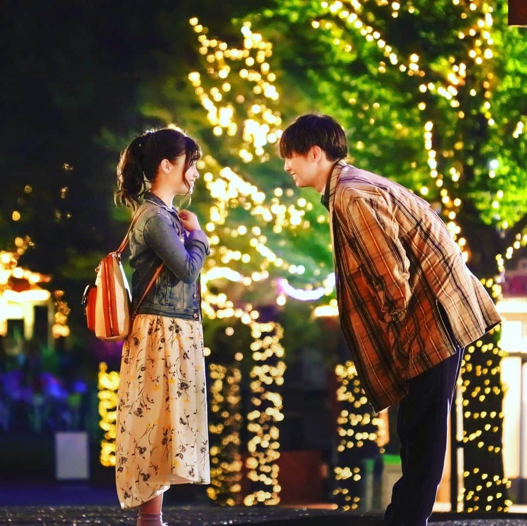 映画『午前0時、キスしに来てよ』のインスタグラム：「＼✨💫#0キス のヒミツ💫✨／﻿ ﻿ 🕕キラキラ映画にトドメを刺す💘令和初のLOVEストーリー✨﻿ ﻿ #0キス は普遍的なラブストーリー💓の原点に立つ✨新城監督と製作陣がたいせつにしたのは、リアリティと、キャラクターそれぞれの想い・悩み・葛藤や成長といったドラマを丁寧に描くことでした。﻿ ﻿ #午前0時キスしに来てよ﻿ #ゼロキス﻿ #片寄涼太 #橋本環奈﻿ #冬休み #ラブストーリー﻿ #映画 #movie」